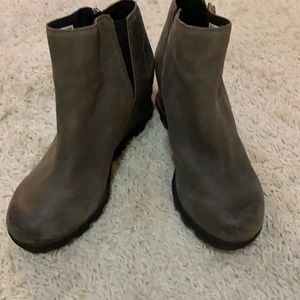 Sorel brown boots
